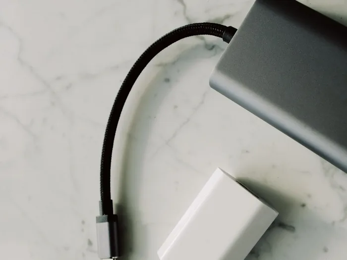 Блок питания Lenovo 90W (slim tip)